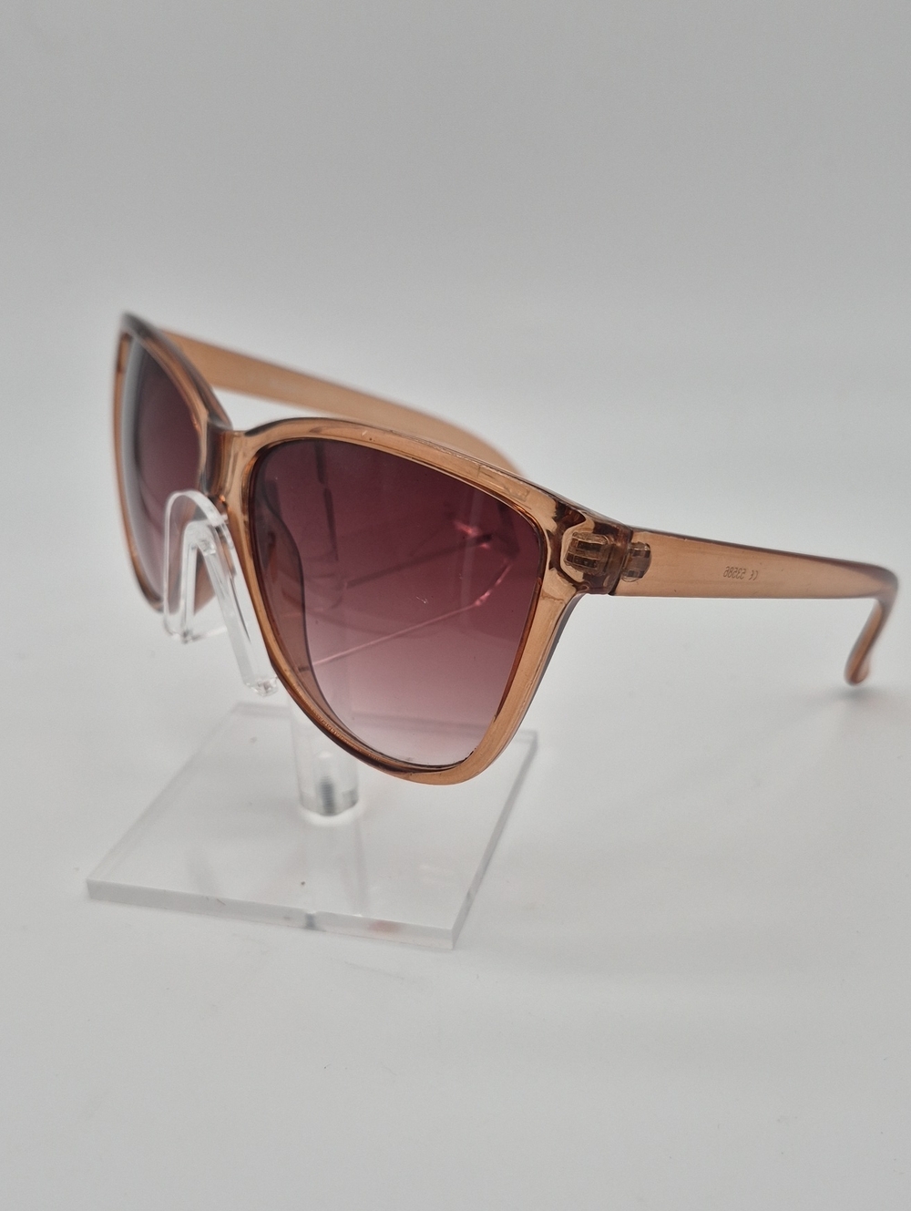 DIFF Eyewear Sunglasses "Bella" OS Pink/Gold